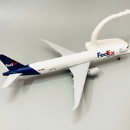 BOEING 777 METAL PLANE MODEL FEDEX EXPRESS WITH HIGH QUALITY WHEELS (1:400)