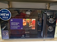 ส่งด่วน ELECTROLUX เตาไมโครเวฟ ขนาด 23ลิตร รุ่น EMM23K22B กำลังไฟ 800W รับประกันเครื่อง 2 ปี (ภายในเ