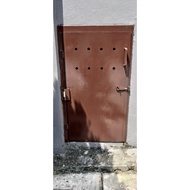 Auto close dustbin door Hinge