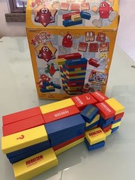 小露寶層層疊 Jenga