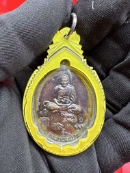 泰國佛統府的屈那湯寺 (Wat Bang Phra) 製作 龍婆本大師 龍婆本騎虎自身
