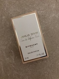Givenchy Dahlia Divin Eau De Parfum 香水 5ml