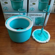 Bộ Lau Nhà Xoay Tay Lock&Lock Corner ETM494 - Kèm 2 bông lau