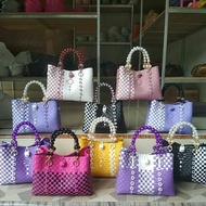 RATU Pearl handle queen bag