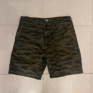 Carhartt WIP 迷彩短褲 30” Camo Shorts