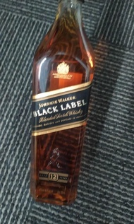 Johnnie walker black label whisky 黑牌威士忌 70cl 有盒