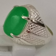 925 Silver Mens Ring With Green Jade. Cincin Perak Lelaki Dengan Batu Jade Hijau.