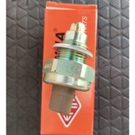 Reverse Light Switch TOYOTA VIGO MIGHTY-X CAMRY COMMUTER KDH222 ALTIS TIGER D4D AE100 Year 2003 Evin