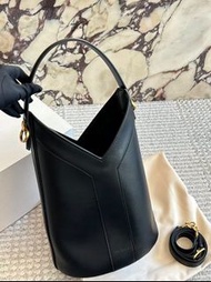 🎉YSL Saint Laurent Y形小牛皮水桶包 單肩手提包 女款 黑色