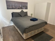 Pangsapuri  m² dengan 1 bilik tidur dan 1 bilik mandi peribadi di Canary Wharf (E14 elegance)