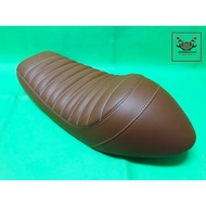 YAMAHA SR400 SR500-"BROWN" COMPLETE SEAT with "WHITE" STITCH // BROWN Pointed Bottom Curly Fabric