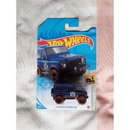 Hot Wheels Land Rover Defender 90 (Blue)