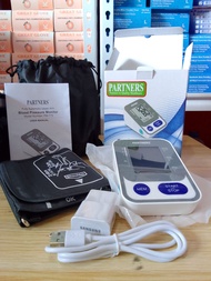 DIGITAL BLOOD PRESSURE MONITOR