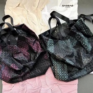 Issey Miyake Japan New Tote Tote Women's Bag Lingge Large Capacity Shopping Bag Shoulder Handbag Bag Shipping 43