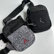 Air Jordan 經典運動單肩斜跨胸包
