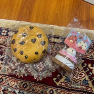 Silly Squishies Big Cookie and Kapibarasan Cake Squishy