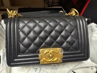 Chanel small boy black caviar gold (2022) 魚子醬皮