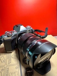 Olympus OM-D E-M5 Mark2連 M.ZUIKO PRO 12-40mm f2.8