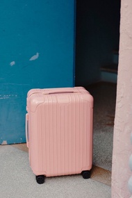 rimowa essential cabin pink hand carry size 21" brand new full set