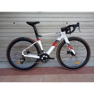 Road Bike 700c TWITTER Cyclone Pro 45cm Integrated Handlebar SRAM Rival Groupset 22 Speed Disc Brakes Carbon Wheelset