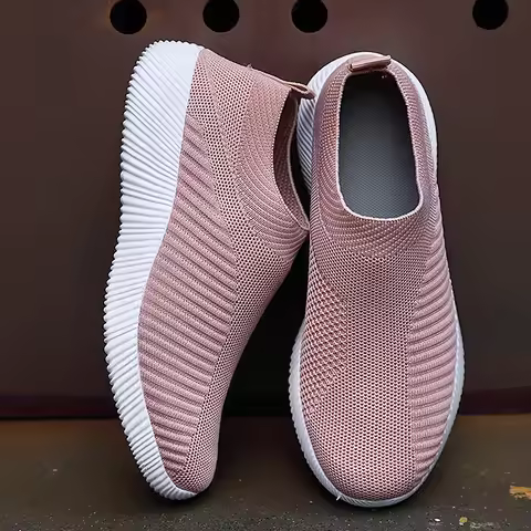 2022 Women Vulcanized Shoes High Quality Women Sneakers Slip On Flats Shoes Women Loafers Plus Size 