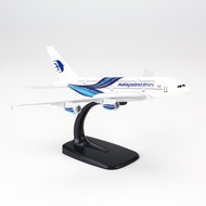 Model Malaysia Airlines Airbus A380 20cm Everfly