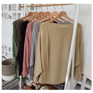 Gta <GTA <BATWING KNITE OVERSIZE - Women's Knit Top Clothes