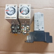 Omron H3YN-2 0.1s timer - 10mnt 220-230V