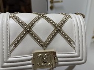 Chanel Boy 手袋 白色 金鏈