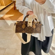 Louis Vuitton M46653 OnTheGo East West 寬背帶 斜背／手提兩用包
