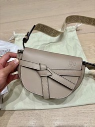 Loewe Mini Gate Bag 半月蝴蝶結馬鞍包