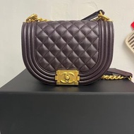 Boy Chanel Seasonal 半月款 深灰 荔枝皮 small size 95%新