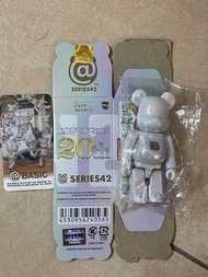 Bearbrick 42代 字母 細b 100%