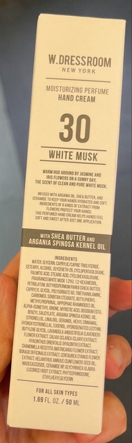 包平郵 W. Dressroom 30 white musk moisturizing perfume hand cream 護手霜
