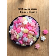 RM2.50/50 keping : BD-222 - Manik - Bead - Bunga - Flower - 1.6 cm x 1.6 cm