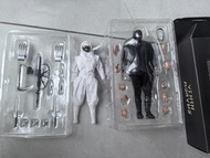 vtoys暗影忍者黑色白色VTOYS忍者 如圖所示 全配無損 黑色白色兩套衣服