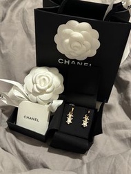 Chanel earrings chanel星星耳環