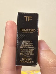 Tom Ford Architecture 亮肌保濕粉底液 4.5N