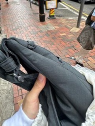全新現貨 最後一個 實物近灰藍色 特別限定版 Lemaire 流浪包 small soft game bag
