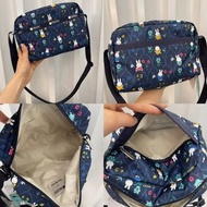 包順豐 Miffy 米菲兔 LeSportsac X Dick Bruno Miffy 深藍色花花尼龍布 DANIELLA 斜咩袋