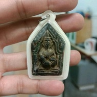 泰国佛牌，坤平抱鸡佛牌khun paen，龙婆爽lp shuang，wat banlalom，2519年。赌运比较好。