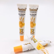 S-888 Sasimi BB Cream Foundation Helps Increase Moisture Makes The Skin Look Not Dry And Rough.