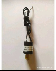 Rơ le máy bơm áp lực 12v 120w 2800 12v 100w 2600A