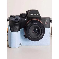 Sony A7C2 Camera Bag Protective Case A7CR Camera Bag Leather Case a7c2 Half Bag Base Bag a7cr Protec