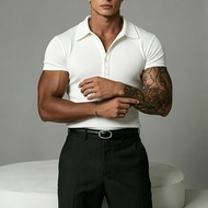 [ Mei OBM] เสื้อโปโลผู้ชายแขนสั้นลายเท็กซ์เจอร์สีขาว ทรงธุรกิจ 2026 คอ Henley แบบกึ่งกระดุม แขนขาสั้
