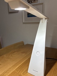 Panasonic LED 檯燈 SQ-LD220