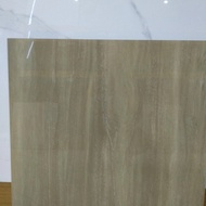 granit motif kayu 60x60