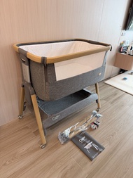 Tutti Bambini Cozee 嬰兒床連搖搖腳架