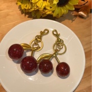 D1 Cherry Fashion Light Luxury Keychain Bag Pendant Creative Cute Jewelry Pendant Cherry Car Key X7A