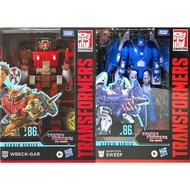 SET OF 2 Hasbro Transformers Studio Series SS86 09 Voyager Wreck-Gar and SS86 10 Sweep BIB